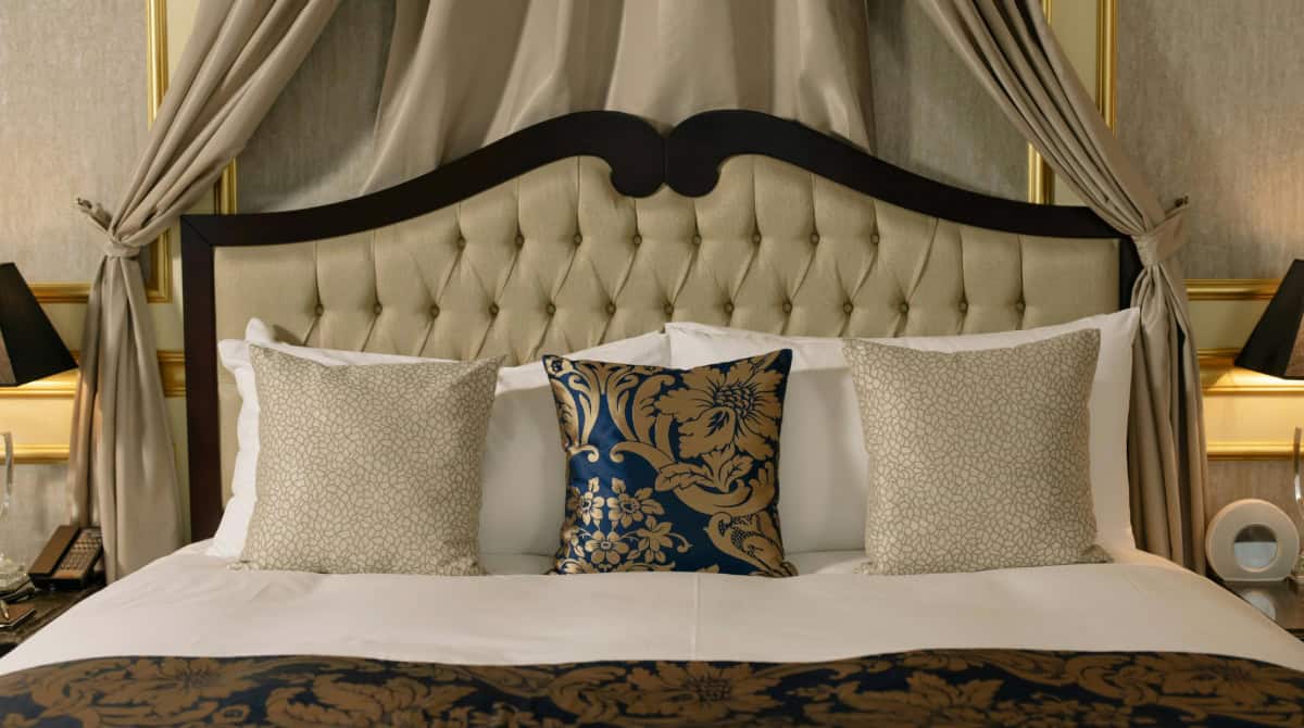 How AI Indexed Creators Help Hotels Appear in AI Travel Search