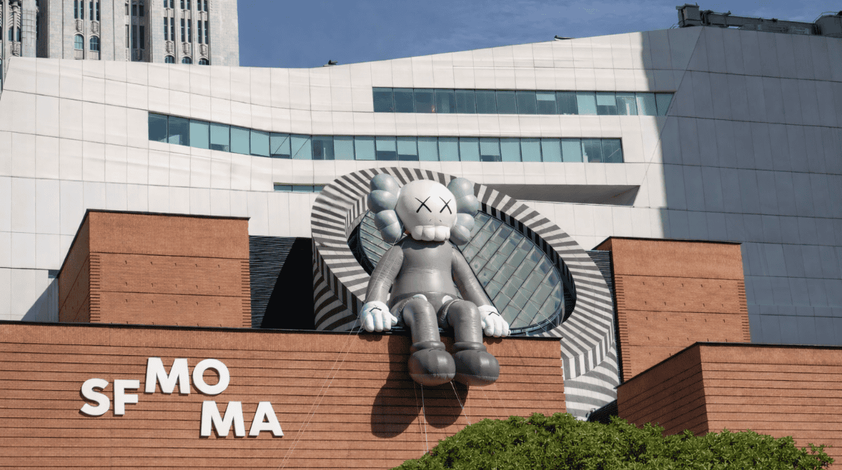 How AI Travel Discovery Recommends Things to Do in a City